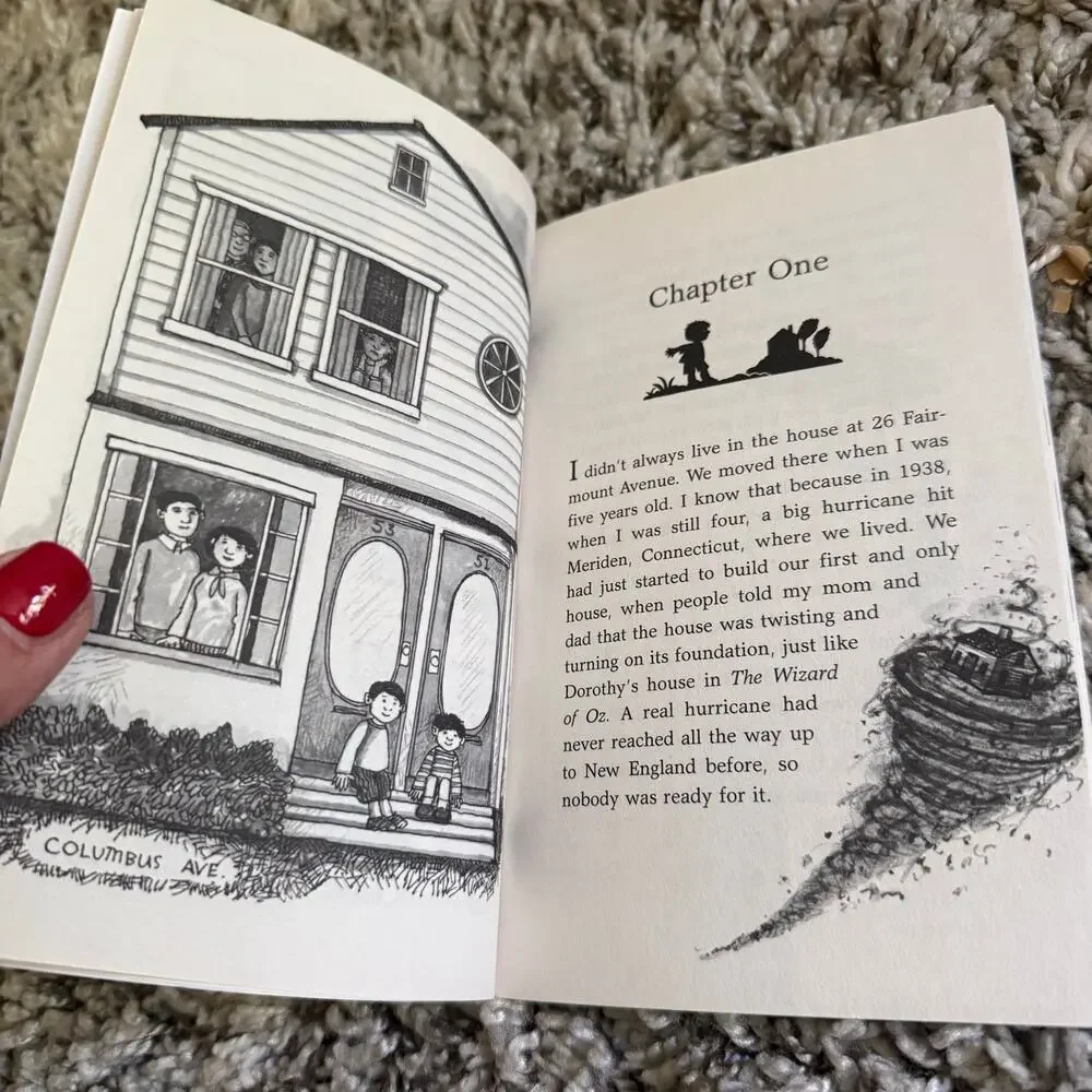 Tomie DePaola 26 Fairmont Avenue Memoir Book Paperback Newbury Honor